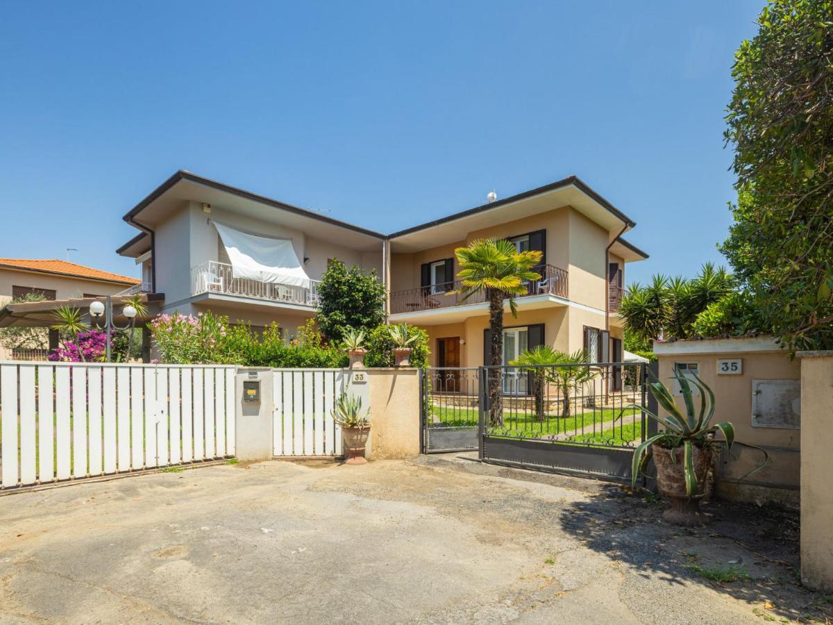 Holiday Home Antonia By Interhome Marina di Pietrasanta Eksteriør billede